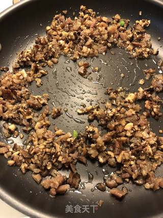 腊味香菇糯米烧麦的做法步骤:11
