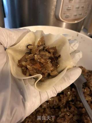 腊味香菇糯米烧麦的做法步骤:22