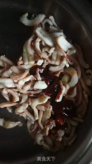 香辣鱿鱼丝的做法步骤:2