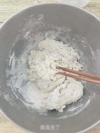 椒盐花卷的做法步骤:2