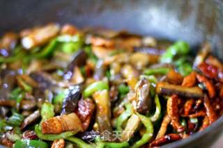 家常五花肉烧茄子的做法步骤:7