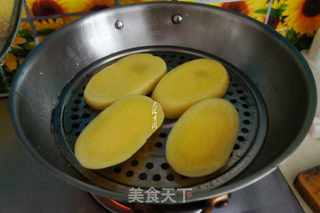 椰香芝士土豆球的做法步骤:2