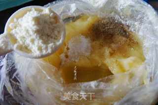 椰香芝士土豆球的做法步骤:4