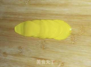翻糖玫瑰花的做法步骤：4