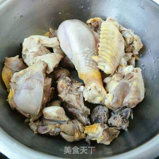 玉米鸡汤的做法步骤:2