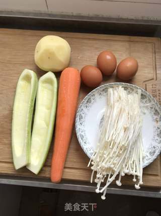 蔬菜鸡蛋饼的做法步骤：1