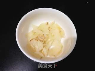 百合绿豆粥的做法步骤:2