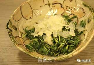 香椿拌海蜇的做法步骤:5