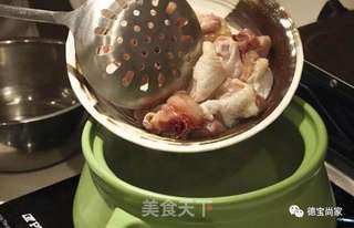 式荷叶糯米鸡 QQ弹|糯米的粘、鸡肉的滑、香菇的鲜、荷叶的香,唇齿间慢慢散放的做法步骤:4