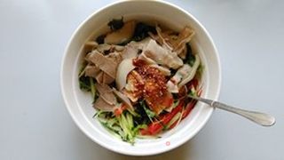 酸辣拌猪耳的做法步骤:7