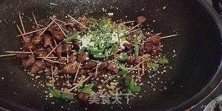 牙签肉的做法步骤：11