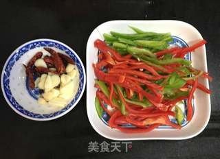 炝炒土豆丝的做法步骤:2
