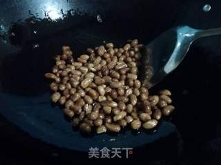 快手小炒菜一炒花生米的做法步骤：4