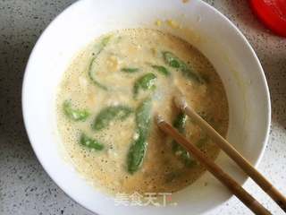 丝瓜煎饼的做法步骤：3