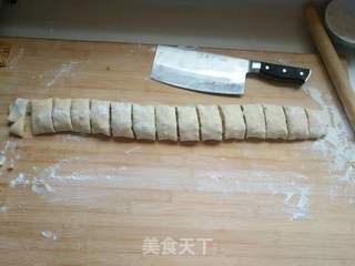 葱花火腿花卷的做法步骤:9