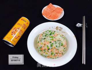 三文鱼韭菜炒饭#快手小炒菜#的做法步骤:11