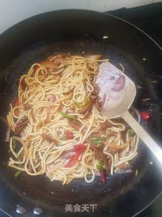 牛肉炒粉的做法步骤：7