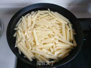 炸薯条的做法步骤:3