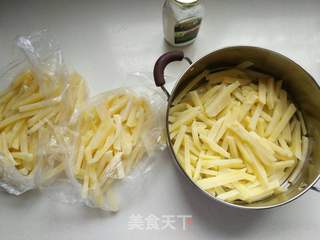 炸薯条的做法步骤:5