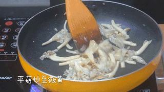 红酒炖牛肉的做法步骤:4