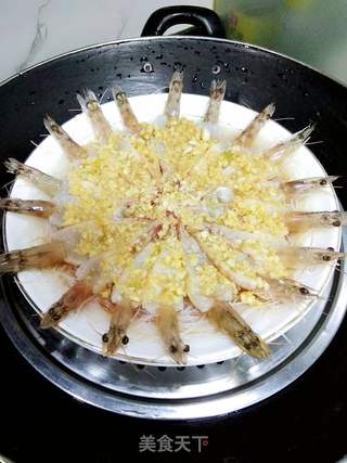 蒜蓉粉丝虾的做法步骤:11
