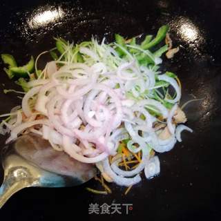 七彩炒面的做法步骤:5