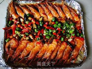 鲜虾:蒜蓉酱汁烤鲜虾的做法步骤:11