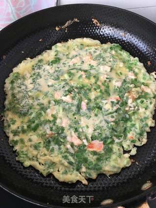 韭菜虾仁蛋饼的做法步骤：15