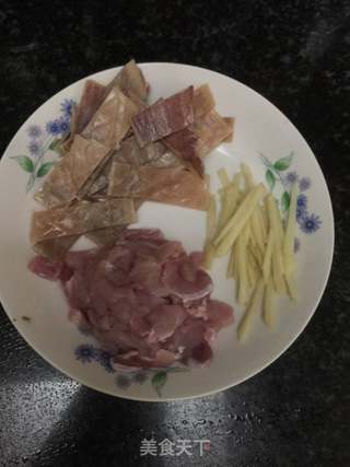 鲜虾干鱿瘦肉粥的做法步骤:3