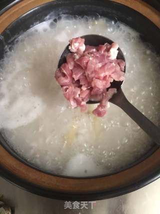 鲜虾干鱿瘦肉粥的做法步骤:7