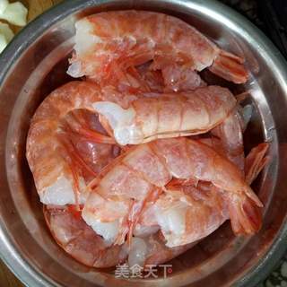 红糖油焖虾的做法步骤:2