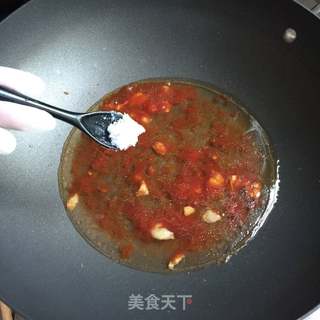 茄酱焖虾的做法步骤：5