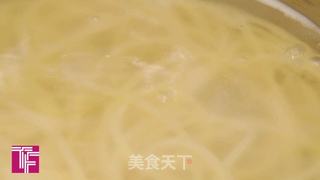 番茄虾仁意面的做法步骤:6