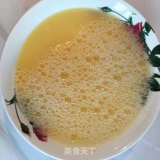 虾仁蒸蛋羹的做法步骤:2