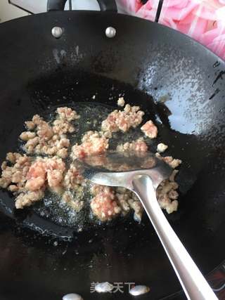 肉酱拌面的做法步骤:2