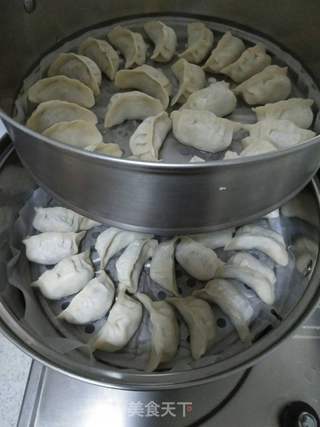 虾仁五色馅蒸饺的做法步骤:11