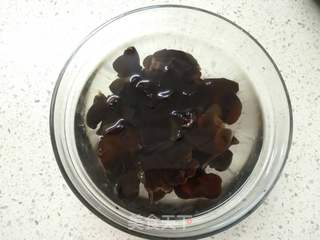 虾仁猪肉水饺的做法步骤:2