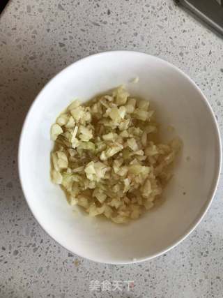 蒜烤大虾的做法步骤:2