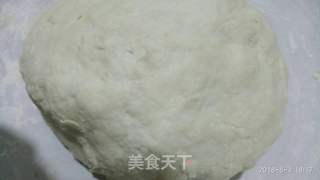 鸡蛋虾皮水饺的做法步骤：1