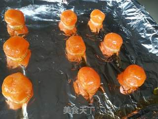 广式月饼-莲蓉蛋黄月饼的做法步骤:2