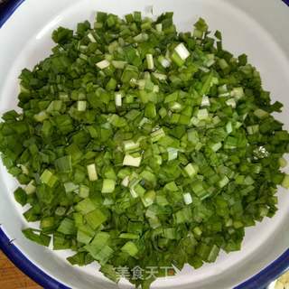 韭菜白菜猪肉水饺的做法步骤:2