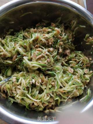全麦虾仁角瓜蒸饺的做法步骤:15