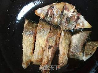 双椒豆瓣边鱼块的做法步骤:8