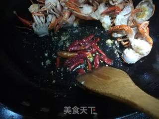 老干妈香辣蟹的做法步骤:13