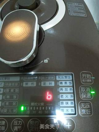 山药薏米芡实黑麦粥的做法步骤:4