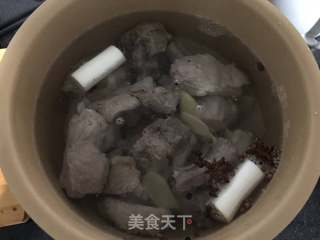 骨汤小米粥的做法步骤：2