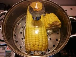 排骨玉米炖豆角的做法步骤:2