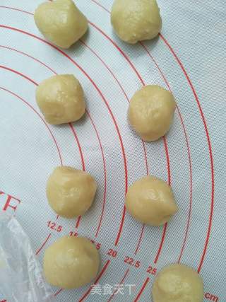鲜肉月饼的做法步骤：8