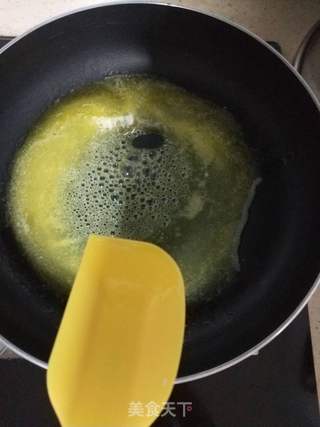 网红美味ᕙ(`▿´)ᕗ雪花酥的做法步骤:2