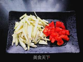 茄丝蛋花汤的做法步骤:2